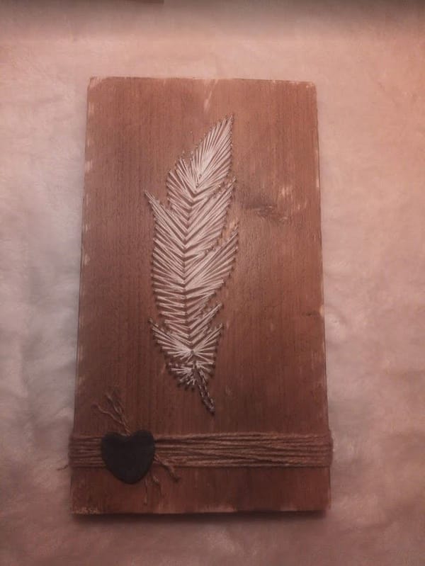 String-art - "Feather" op steigerhout